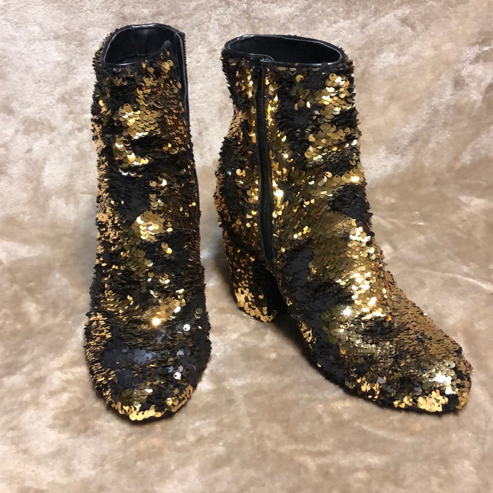 Black/Gold sequin Steve Madden booties